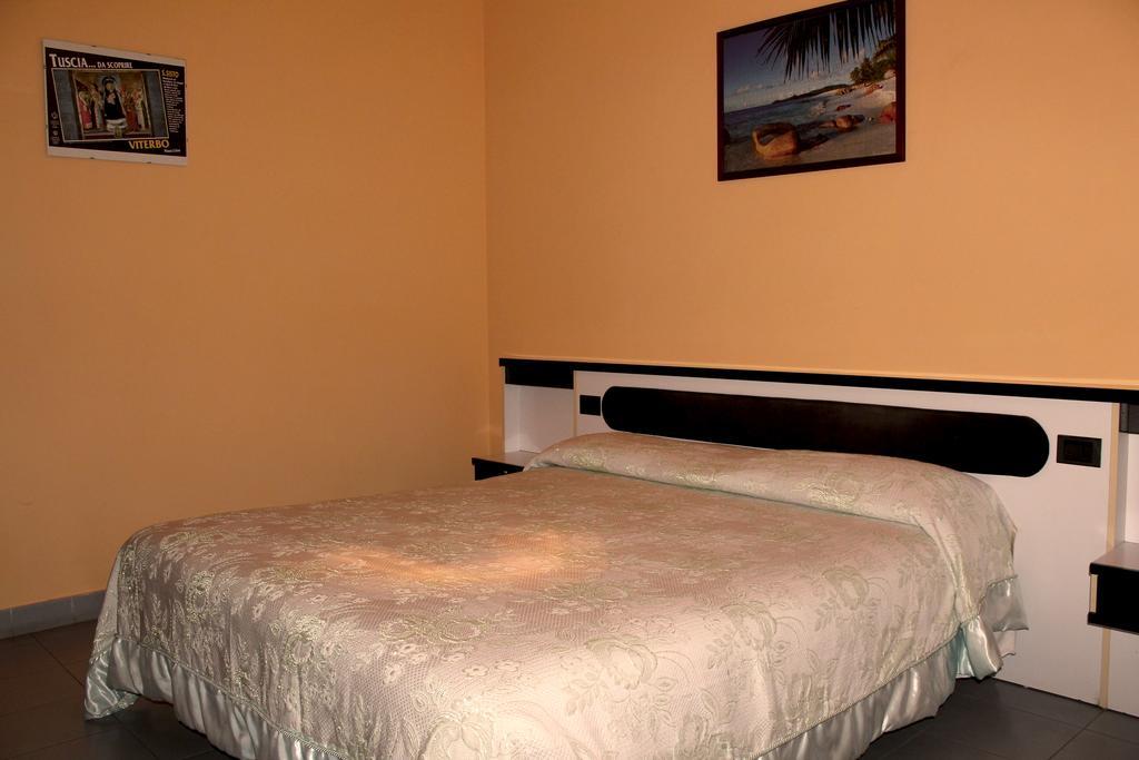 Hotel Falisco Fabrica di Roma ห้อง รูปภาพ