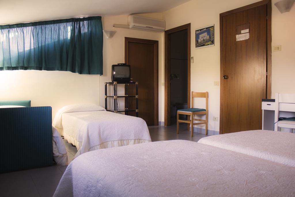 Hotel Falisco Fabrica di Roma ห้อง รูปภาพ