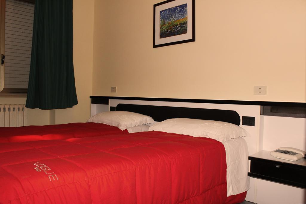 Hotel Falisco Fabrica di Roma ห้อง รูปภาพ